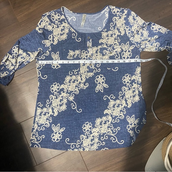 Perception Concept Denim & Floral embroidery Printed Blouse - Picture 5 of 6